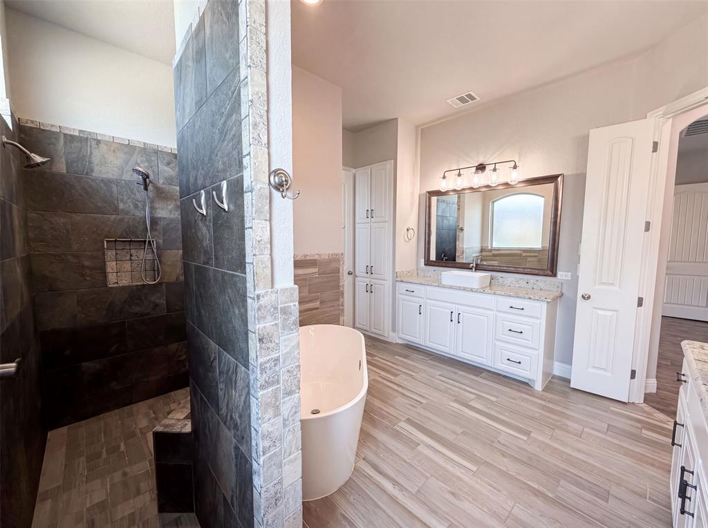 3608 Ridge Point Drive Property Photo 16