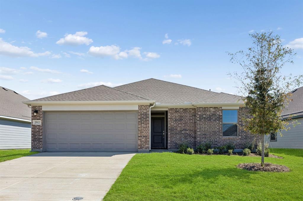 2512 Canadian Property Photo 1