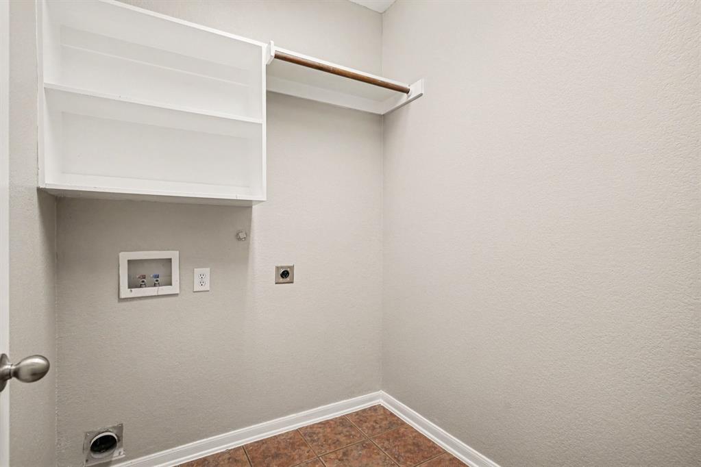 9805 Lacey Lane Property Photo 24