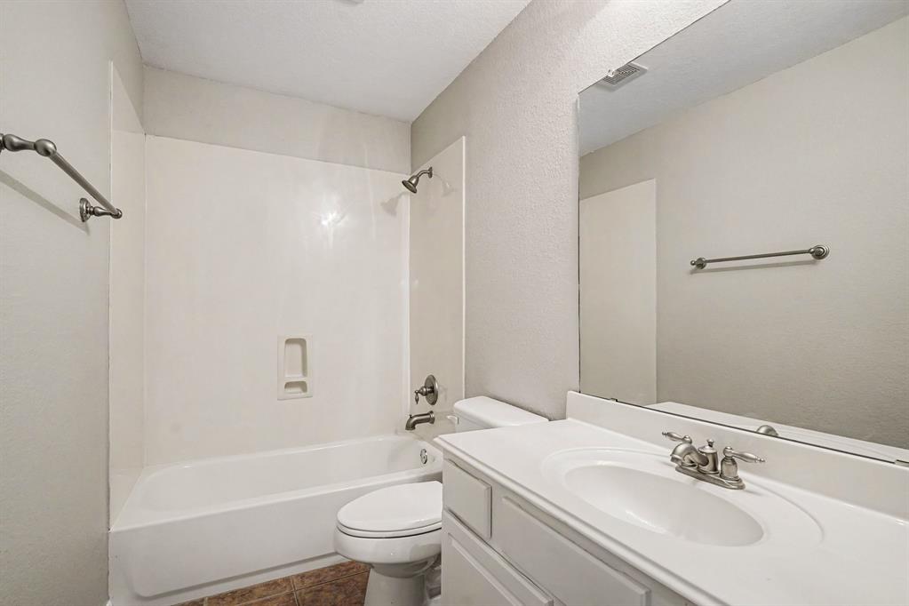 9805 Lacey Lane Property Photo 33