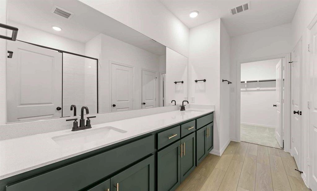 2203 Washington Street Property Photo 7
