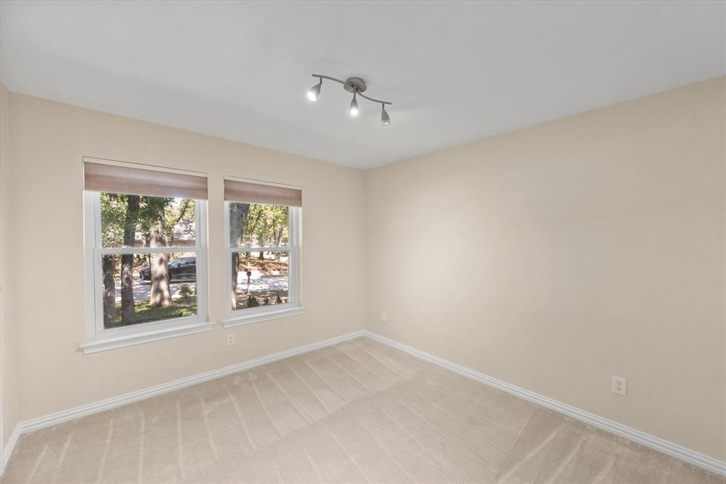 1919 Creek Wood Drive Property Photo 25