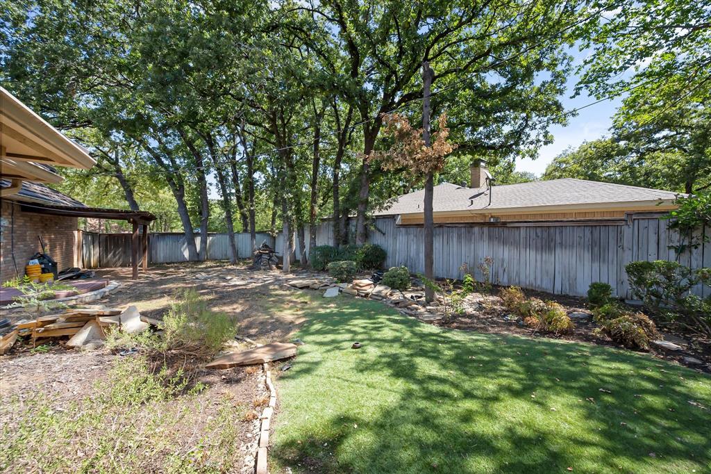 1919 Creek Wood Drive Property Photo 33