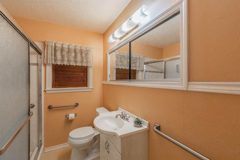 5020 Hartford Drive Property Photo 8