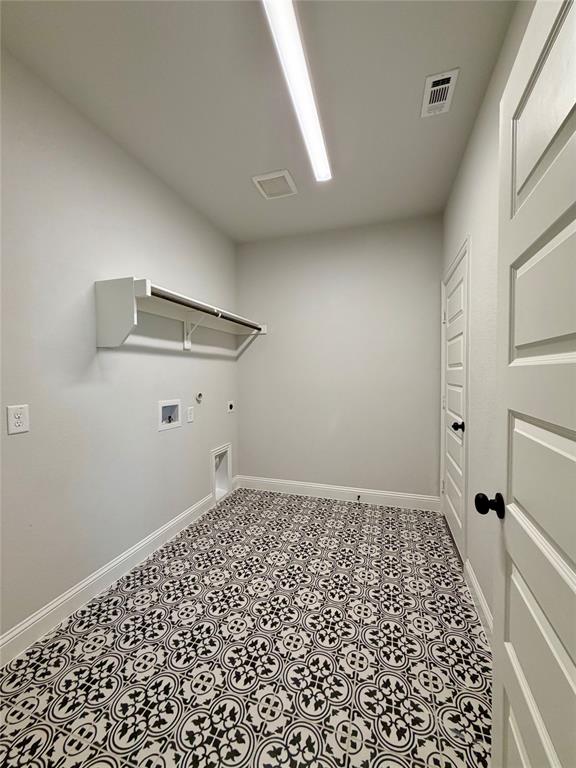 520 Aldred Street Property Photo 7