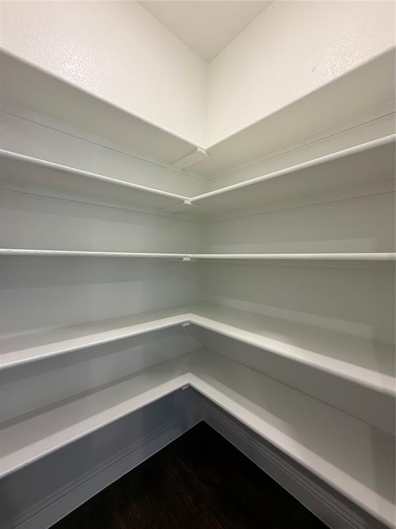 520 Aldred Street Property Photo 14