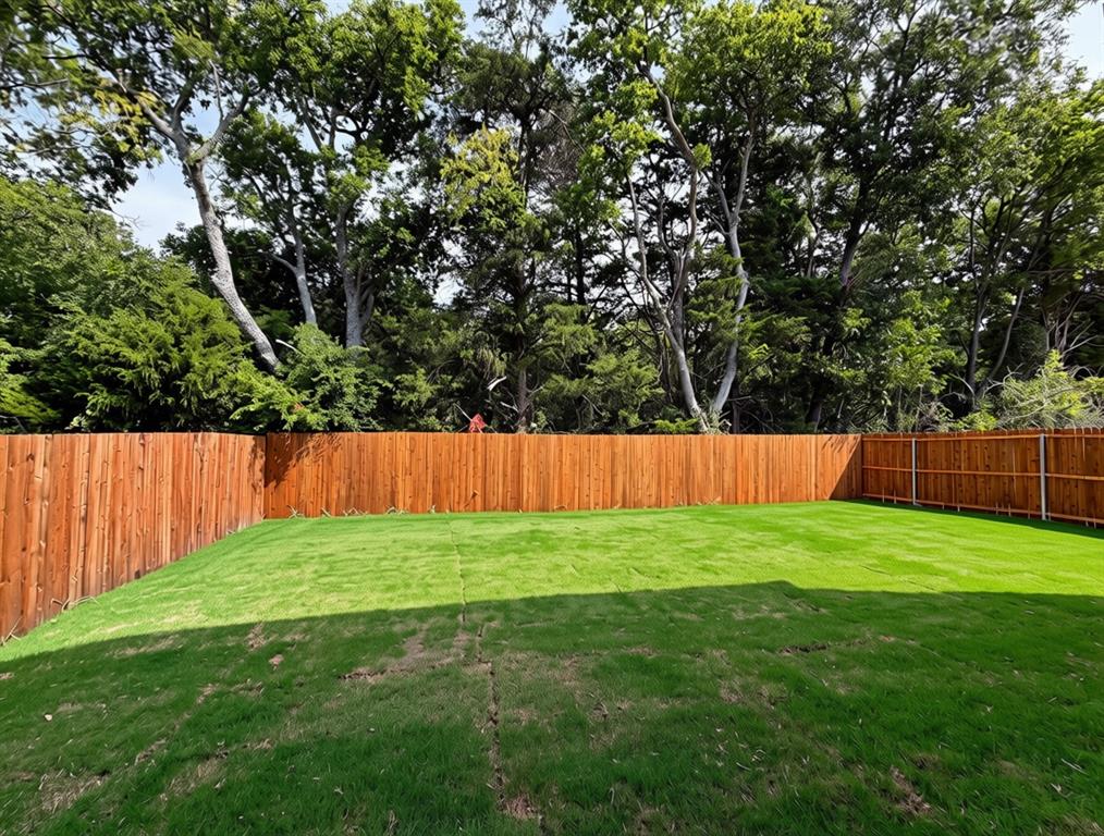 520 Aldred Street Property Photo 31