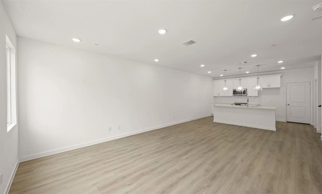 5704 Terrace Drive Property Photo 4