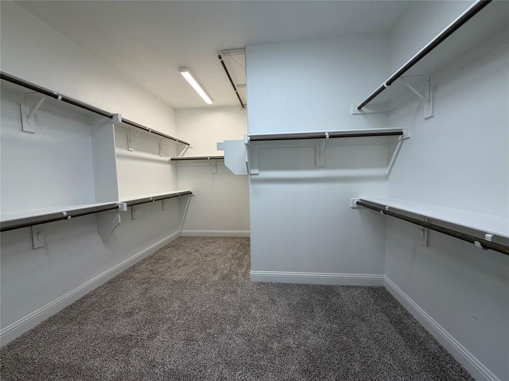 390 Devonshire Drive Property Photo 22