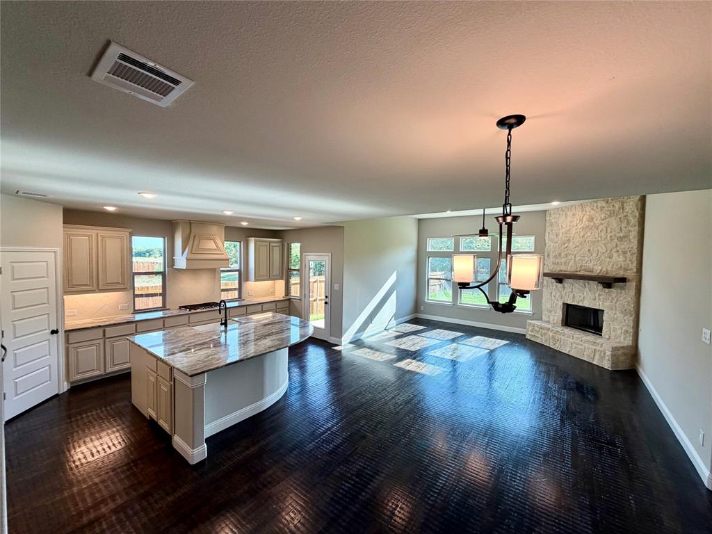 390 Devonshire Drive Property Photo 23