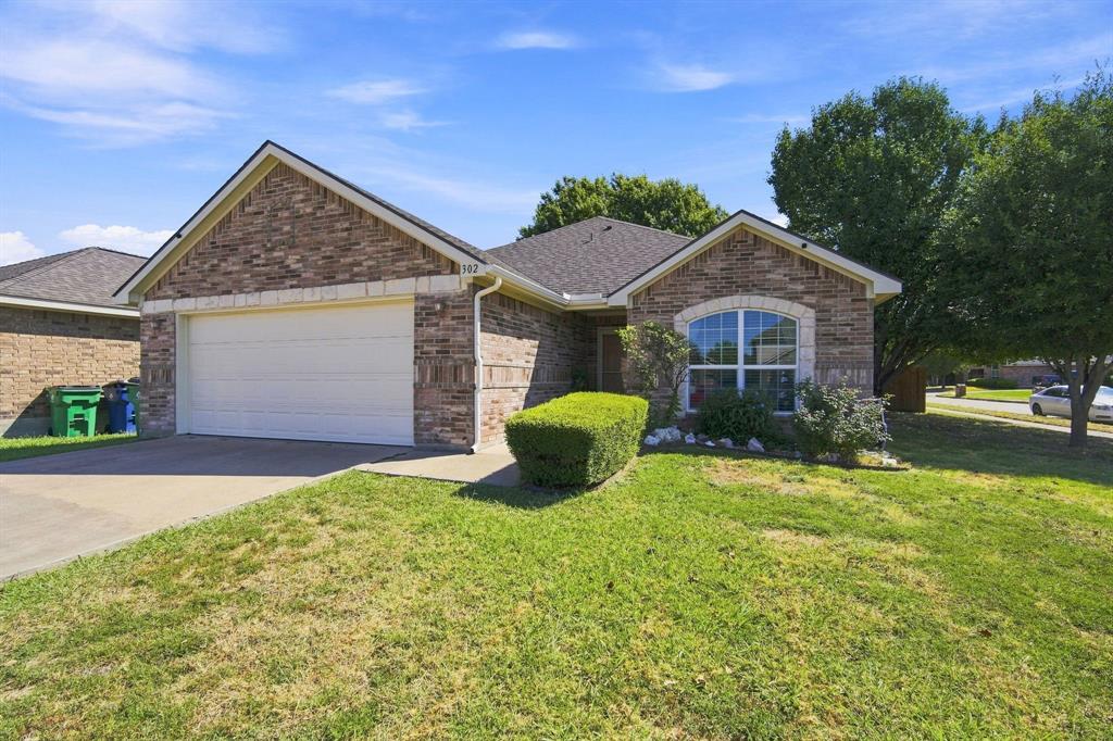 302 Creekside Way Property Photo 1