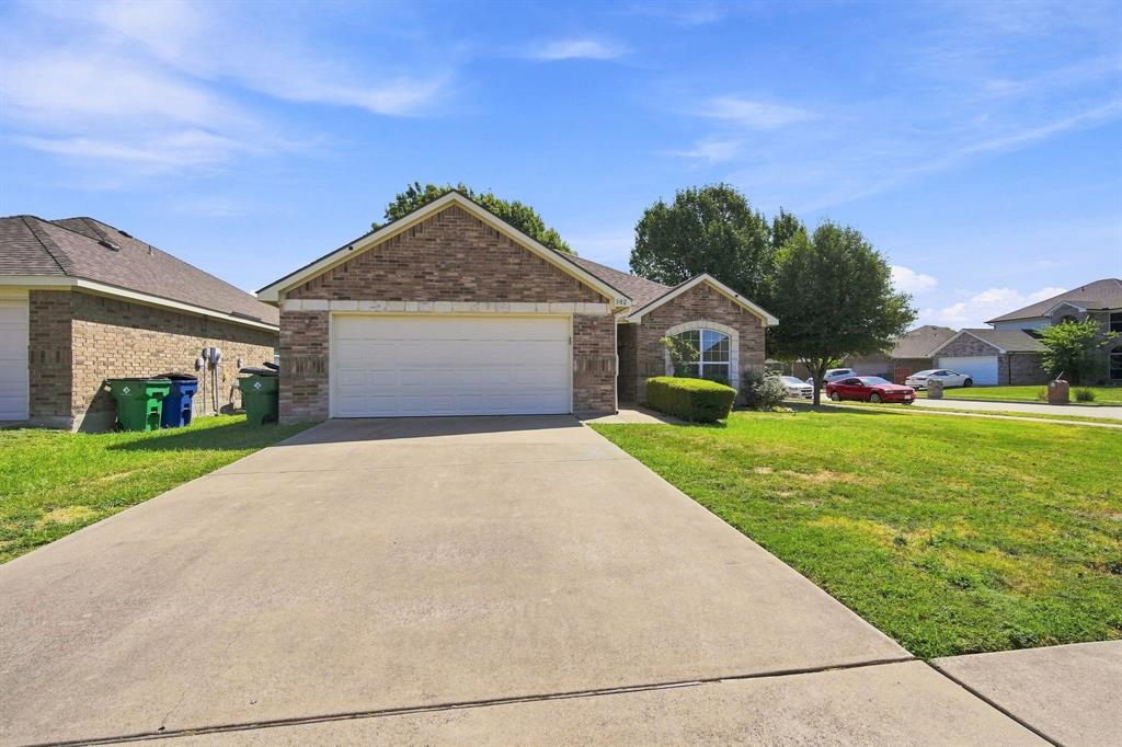 302 Creekside Way Property Photo 2
