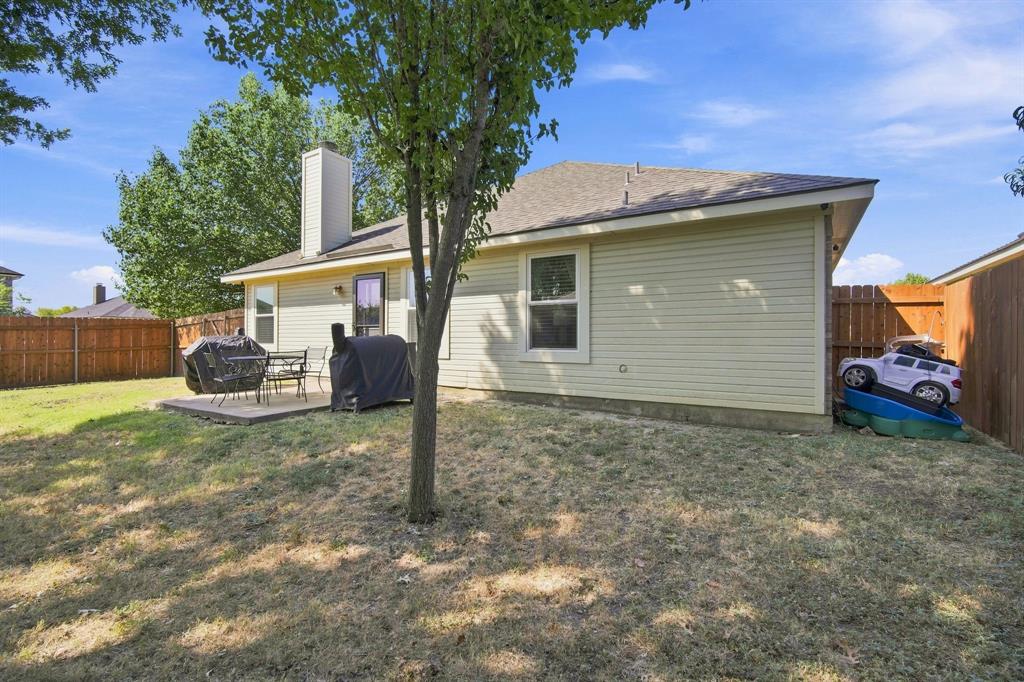 302 Creekside Way Property Photo 5