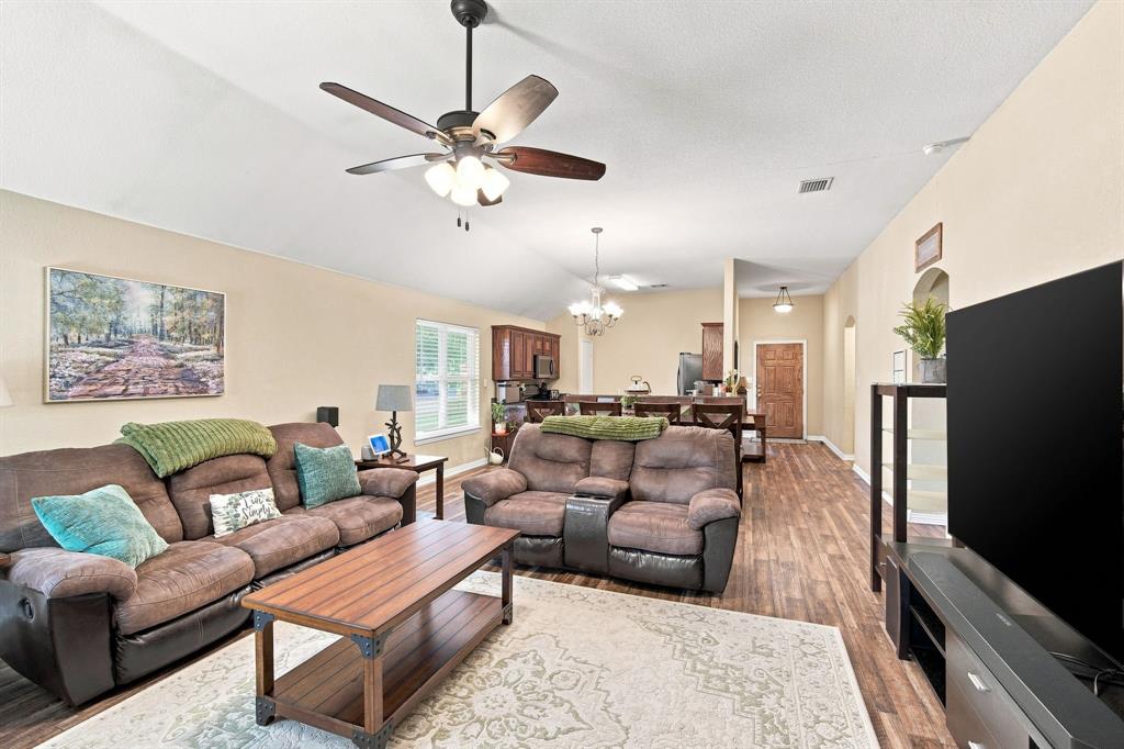 302 Creekside Way Property Photo 11