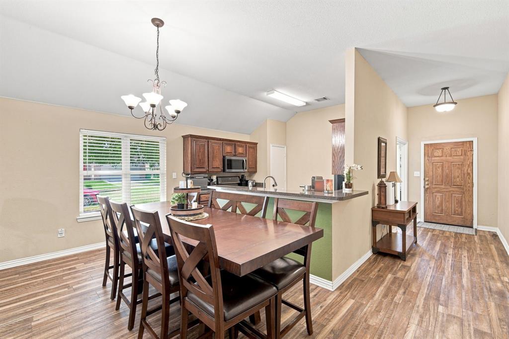 302 Creekside Way Property Photo 15