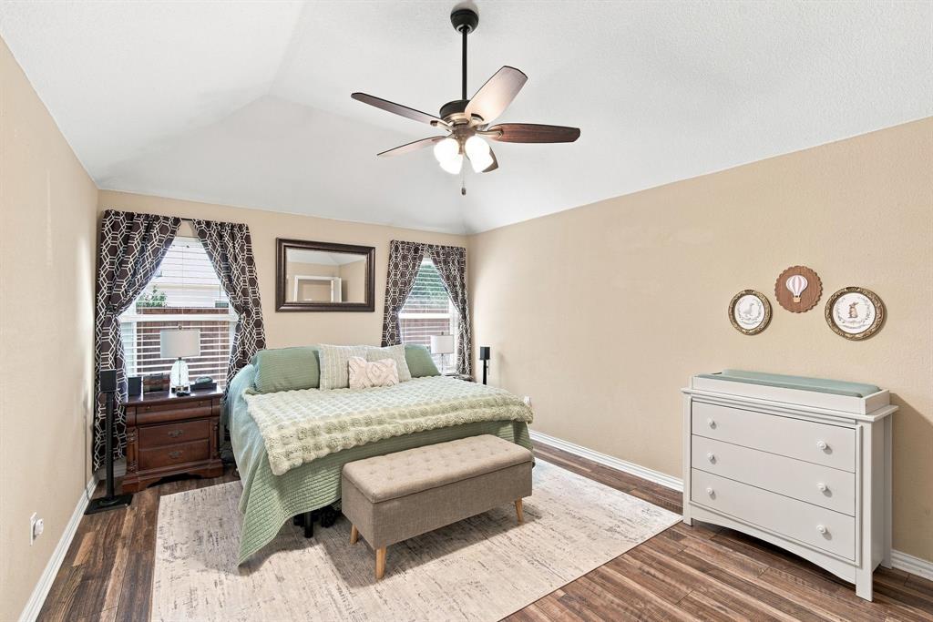302 Creekside Way Property Photo 17