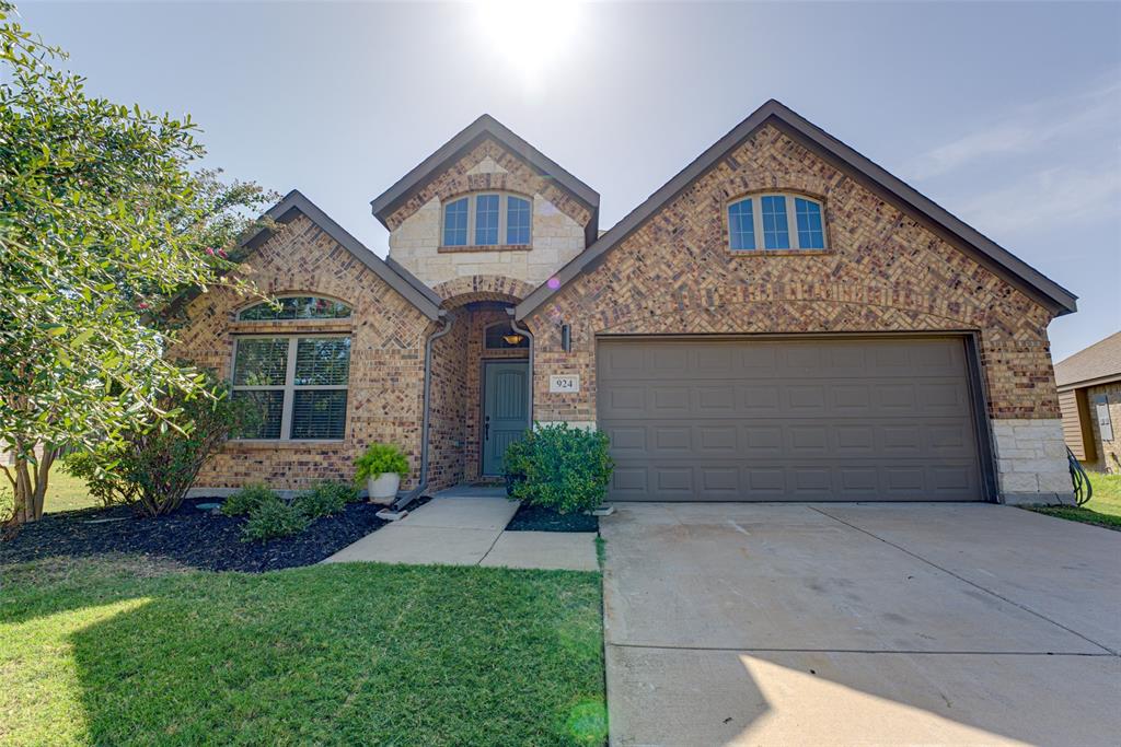 924 Mcgehee Court Property Photo 1