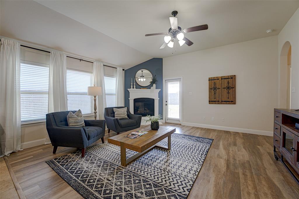 924 Mcgehee Court Property Photo 3