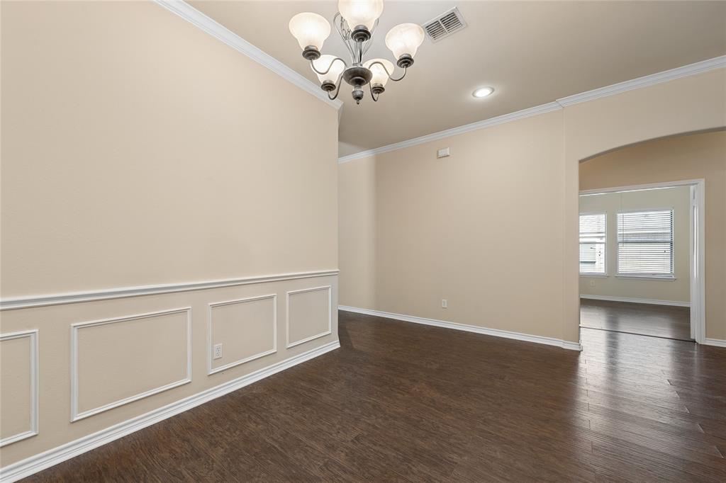 515 Mustang Trail Property Photo 8