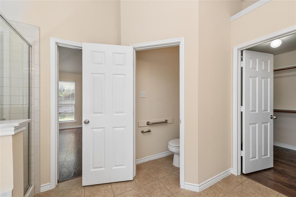 515 Mustang Trail Property Photo 21