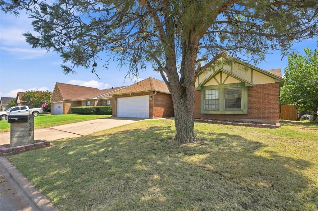 749 Chanticleers Lane Property Photo 2