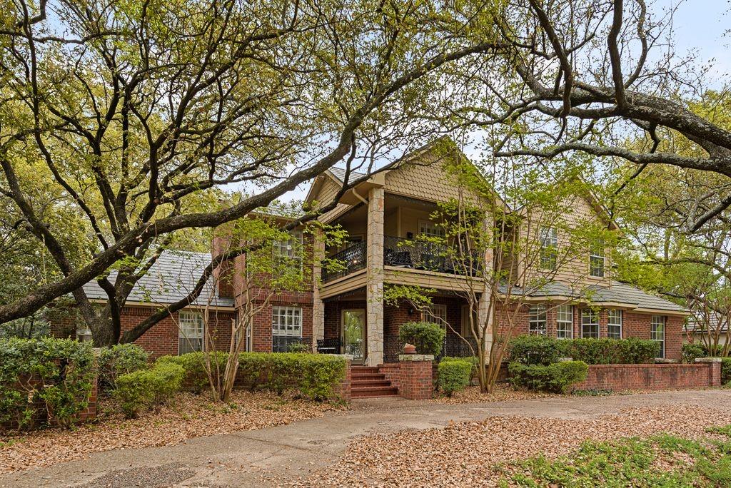 2 Eastshore Road Property Photo 2