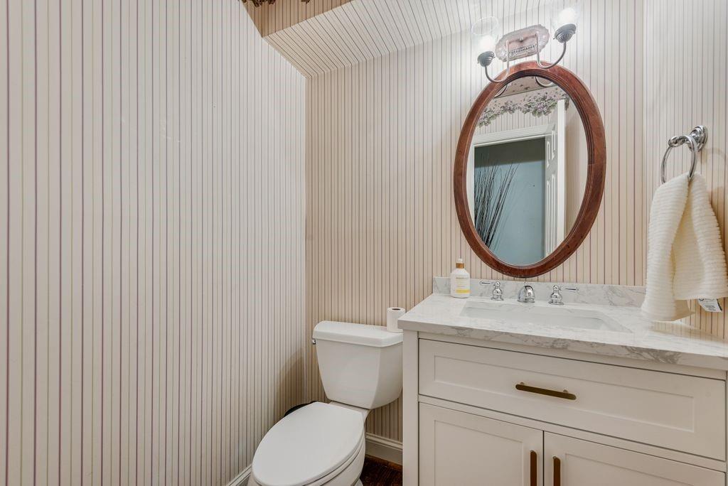 2 Eastshore Road Property Photo 11
