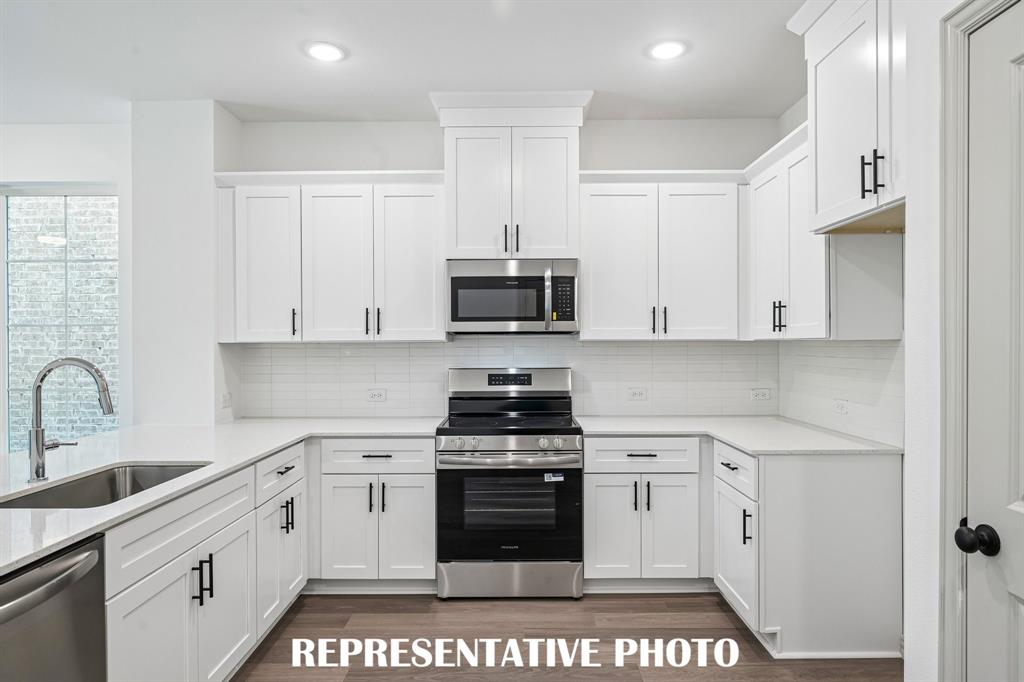 5302 Springlake Parkway Property Photo 7