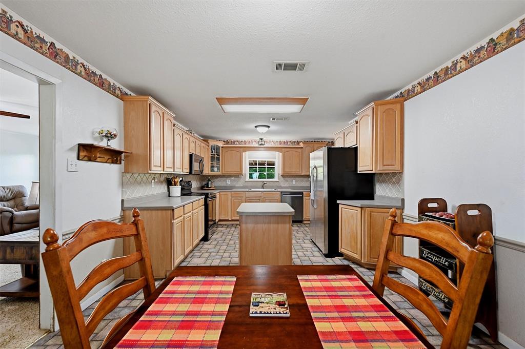 27513 State Highway 56 Property Photo 11