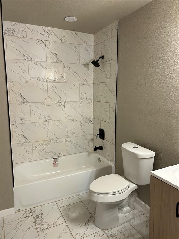 2815 Hedgerow Drive Property Photo 15