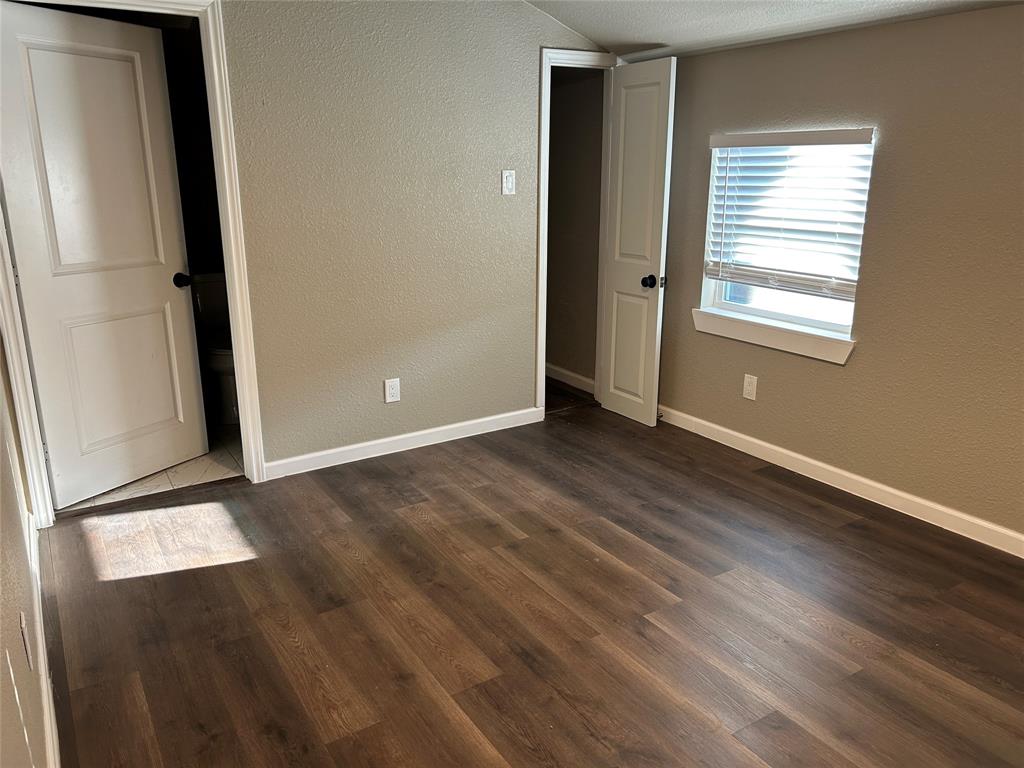 2815 Hedgerow Drive Property Photo 17