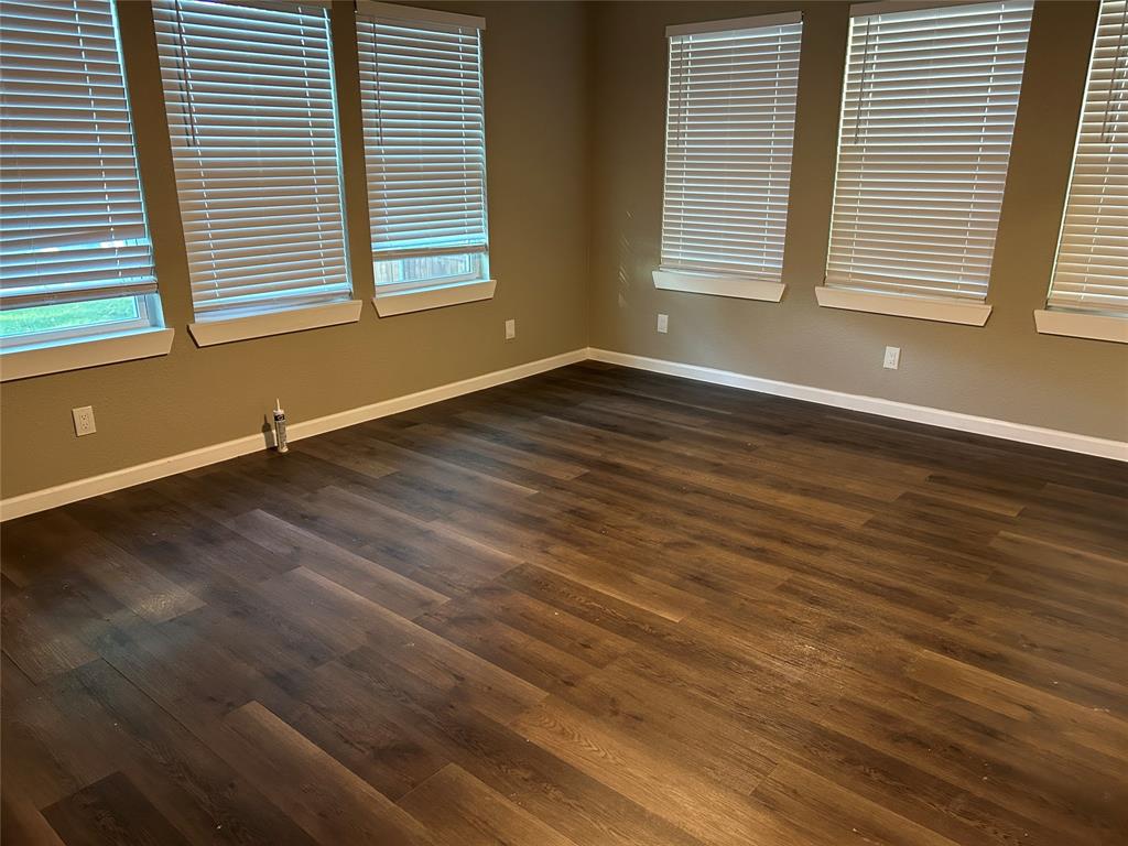 2815 Hedgerow Drive Property Photo 23