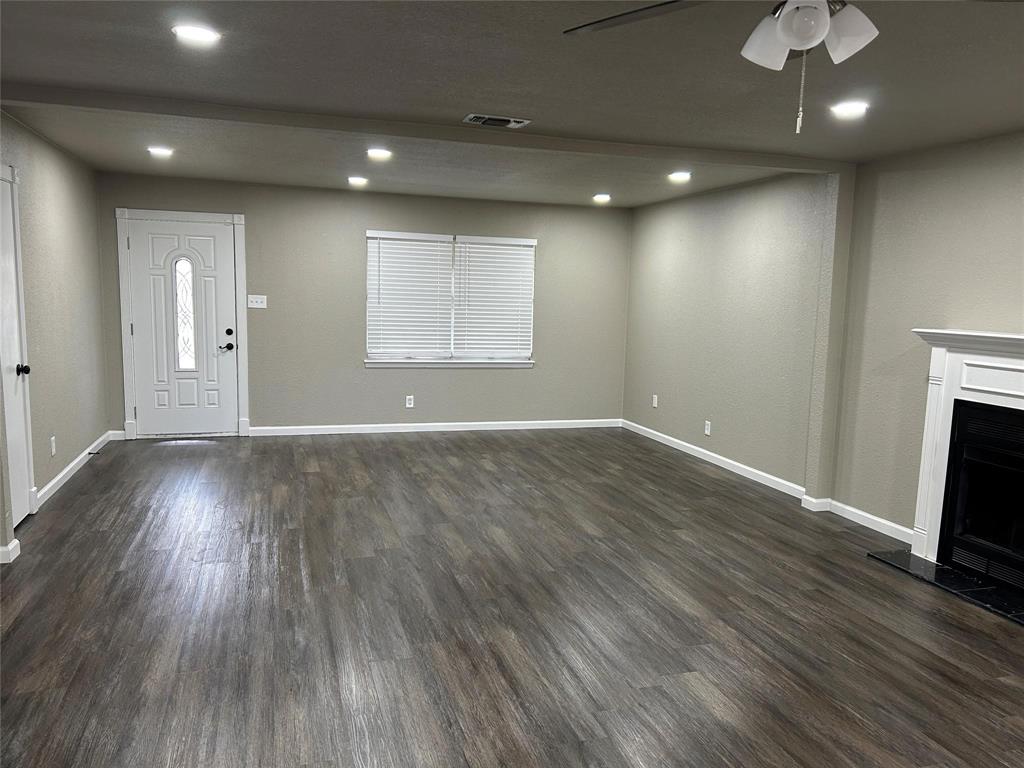 220 N Bernice Drive Property Photo 6