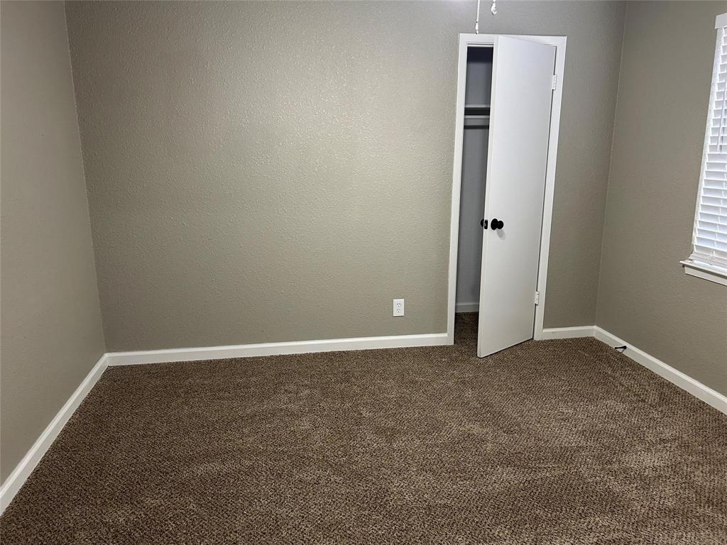 220 N Bernice Drive Property Photo 14