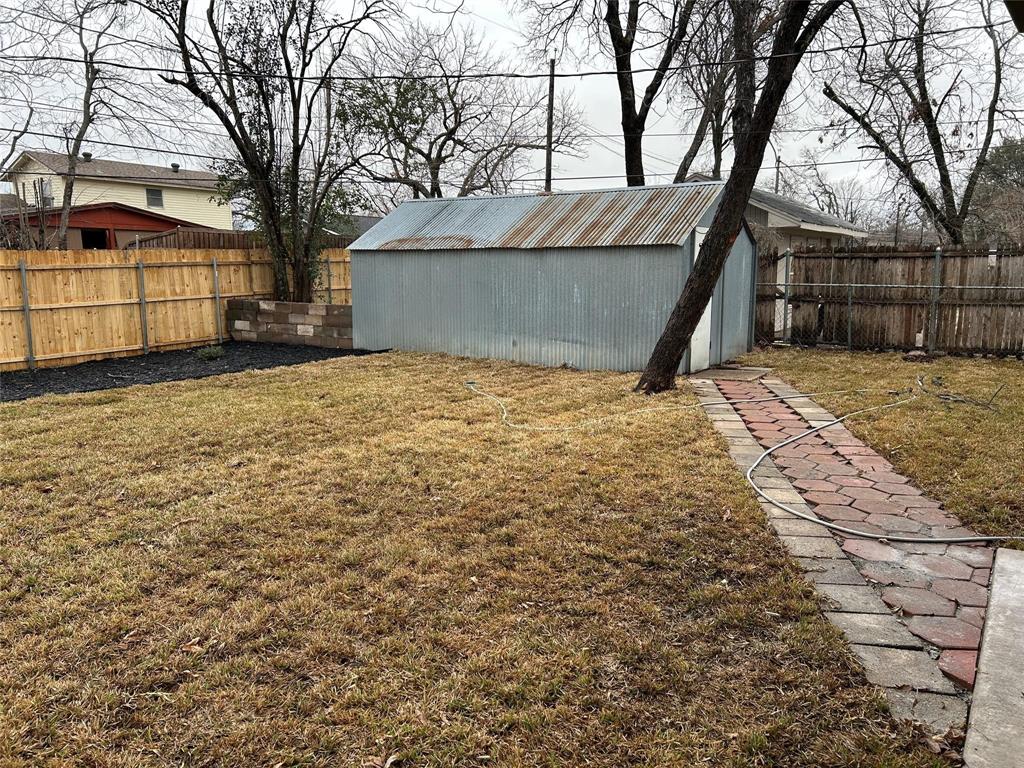 220 N Bernice Drive Property Photo 21