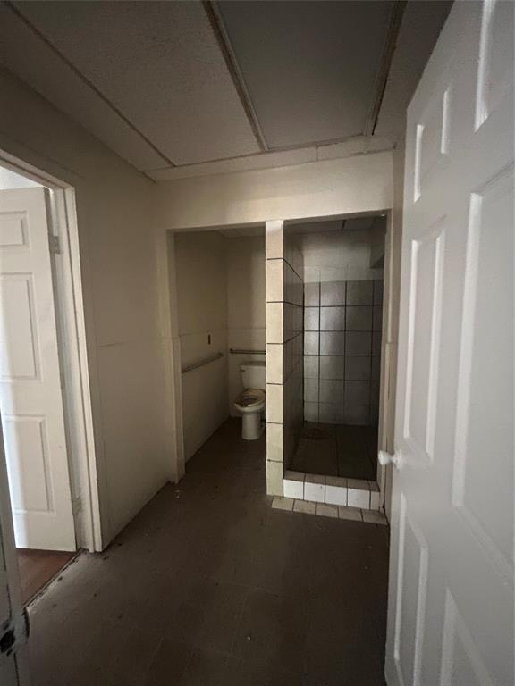 200 N Beach Street Property Photo 15