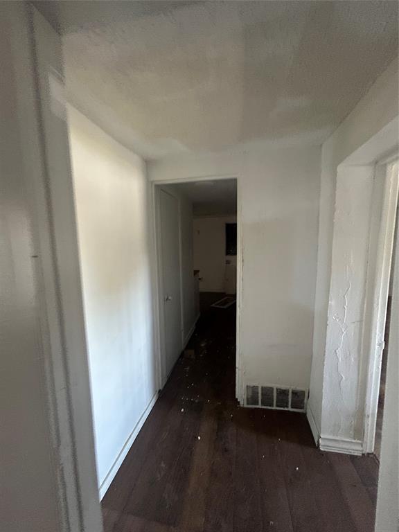 200 N Beach Street Property Photo 18