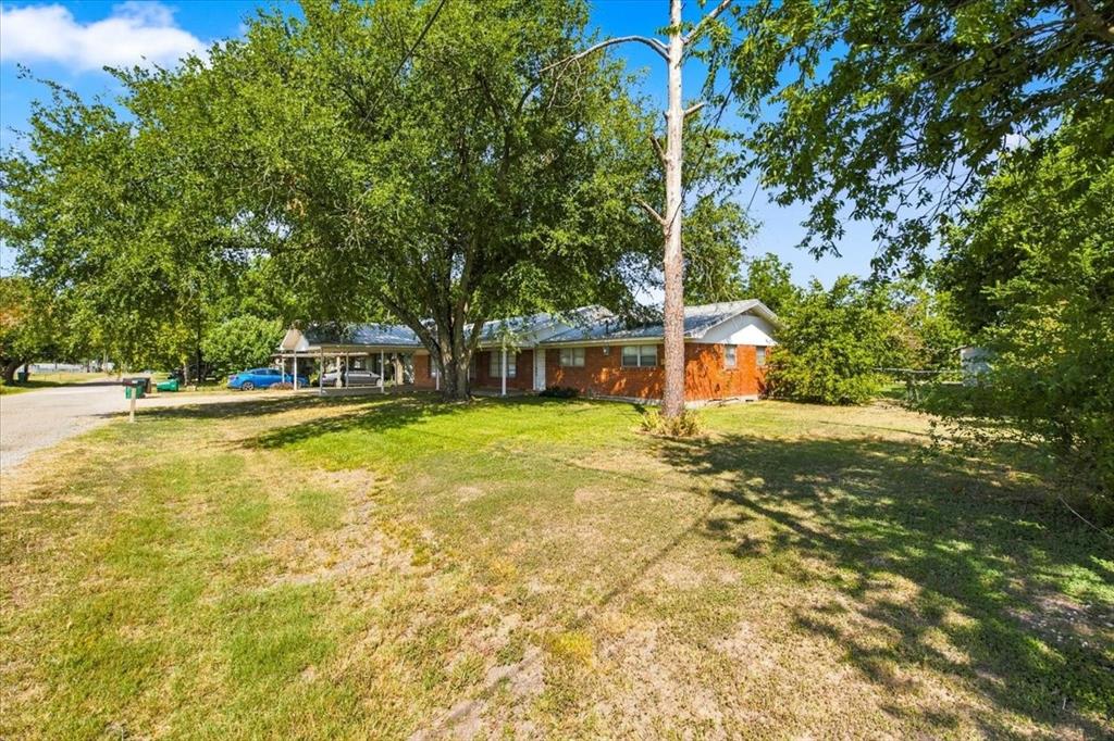 710 E Avenue A Property Photo 5