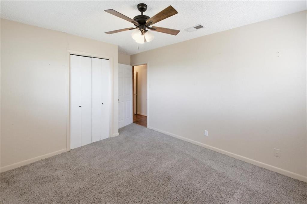 710 E Avenue A Property Photo 16