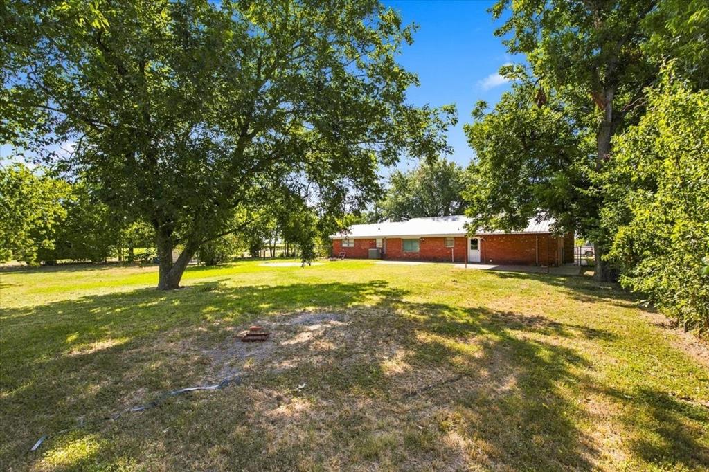 710 E Avenue A Property Photo 21