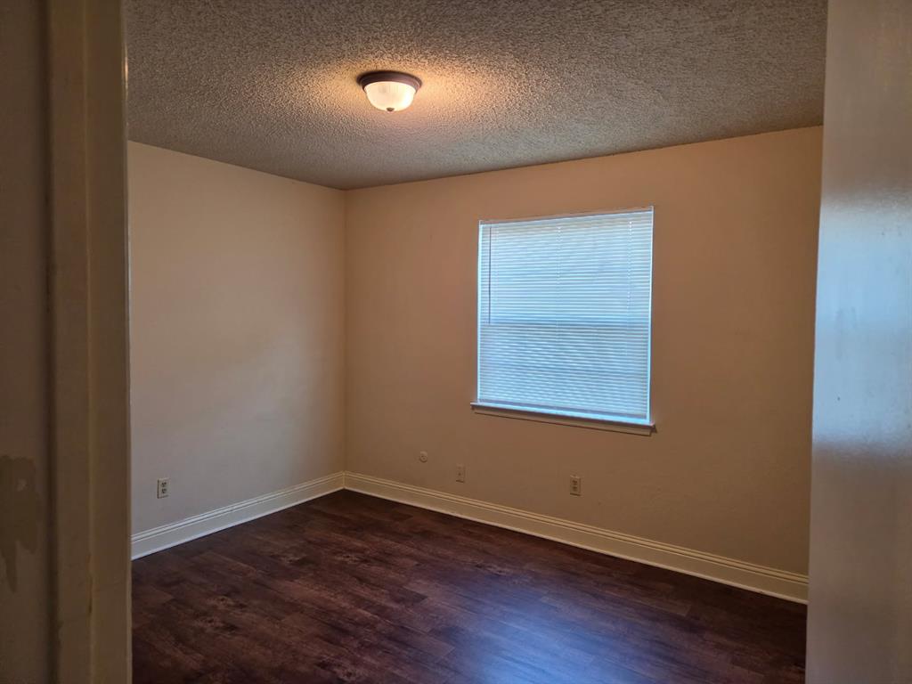 7326 Ne Loop 820 Property Photo 8