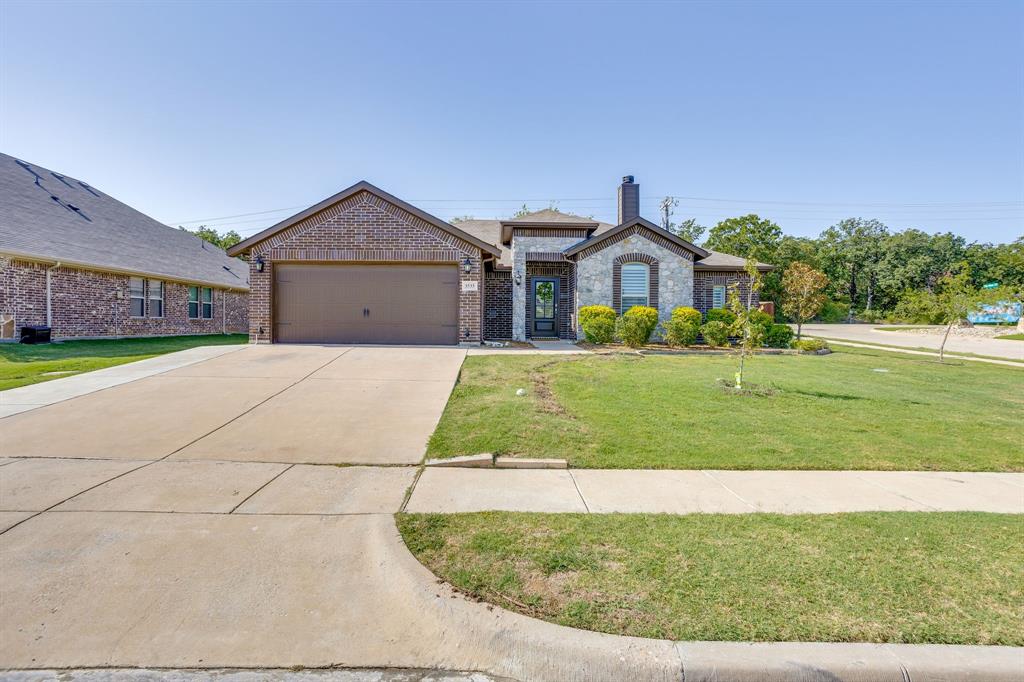 1533 Grassy Meadows Drive Property Photo 3