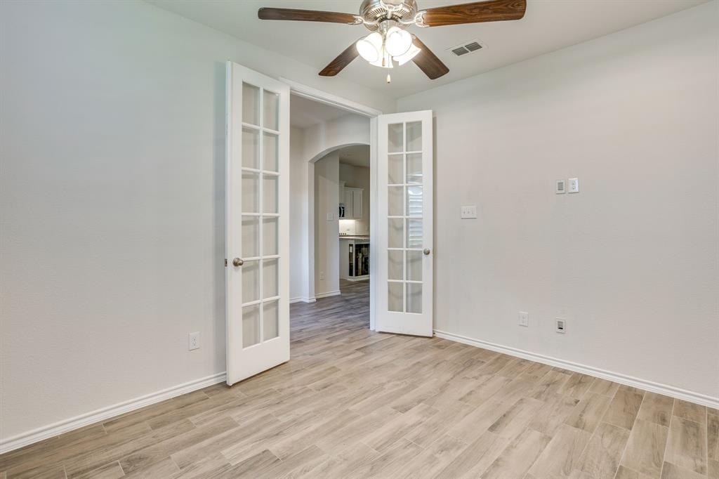 1533 Grassy Meadows Drive Property Photo 7
