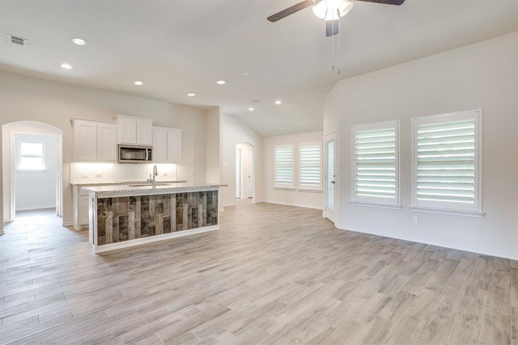 1533 Grassy Meadows Drive Property Photo 11