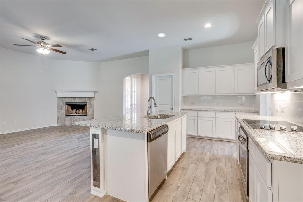 1533 Grassy Meadows Drive Property Photo 15