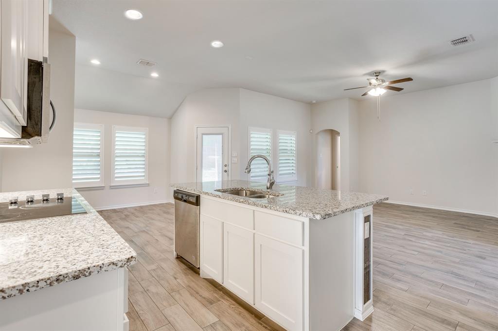 1533 Grassy Meadows Drive Property Photo 16