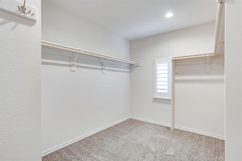 1533 Grassy Meadows Drive Property Photo 27