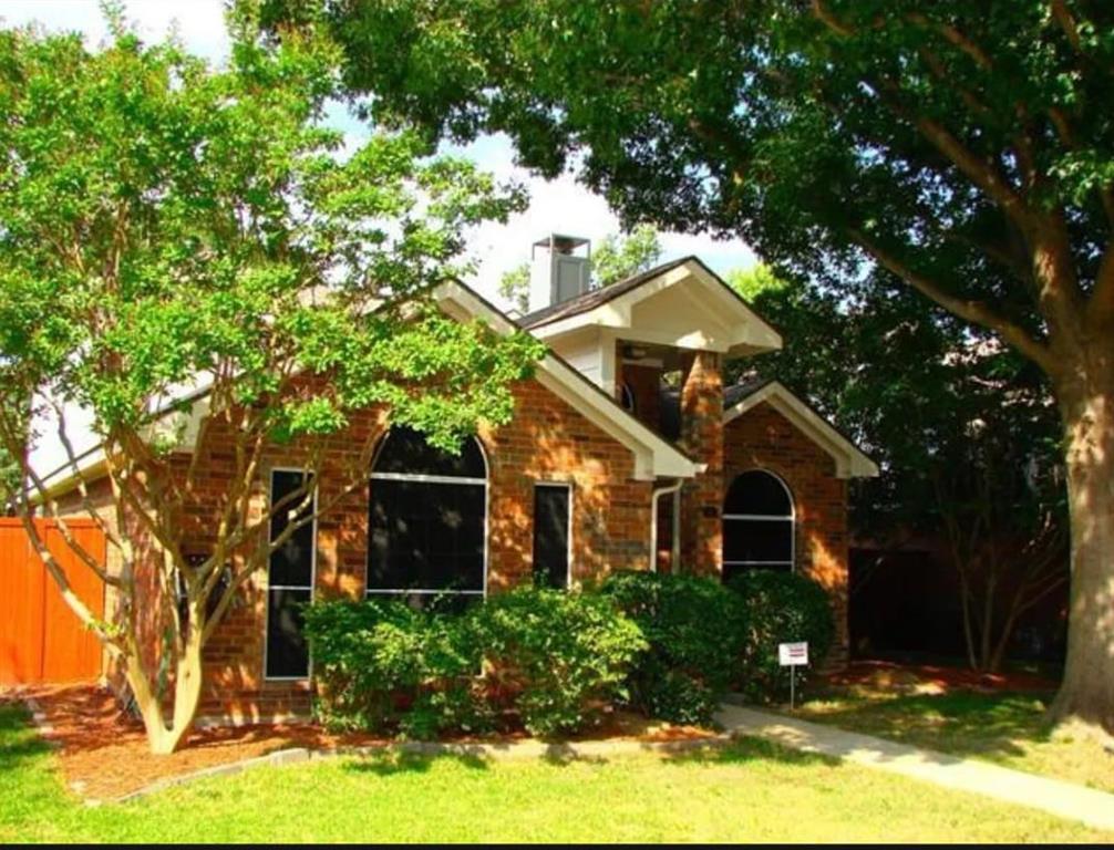 550 Village Green Drive Property Photo 1