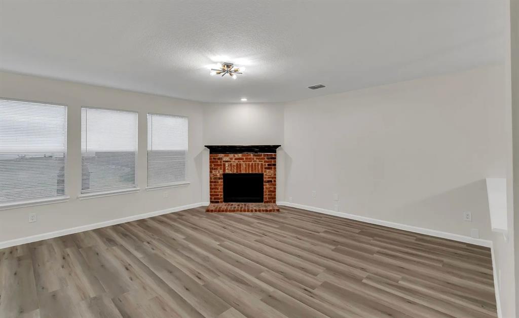 438 Stanley Falls Drive Property Photo 10