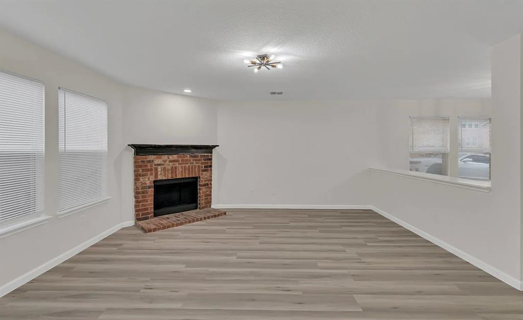 438 Stanley Falls Drive Property Photo 17